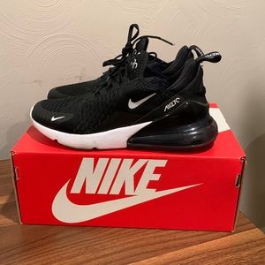 Nike Air 270 shoes sz 6.5